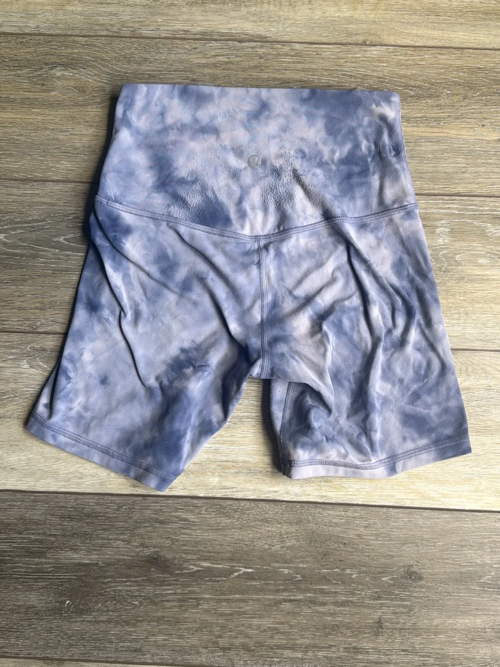 Lululemon Athletica Align Light blue Tie-Dye High-Rise Bike Shorts Size 4 - Picture 2 of 2